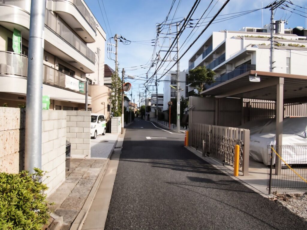 Quiet residential street with low-rise homes in Japan
